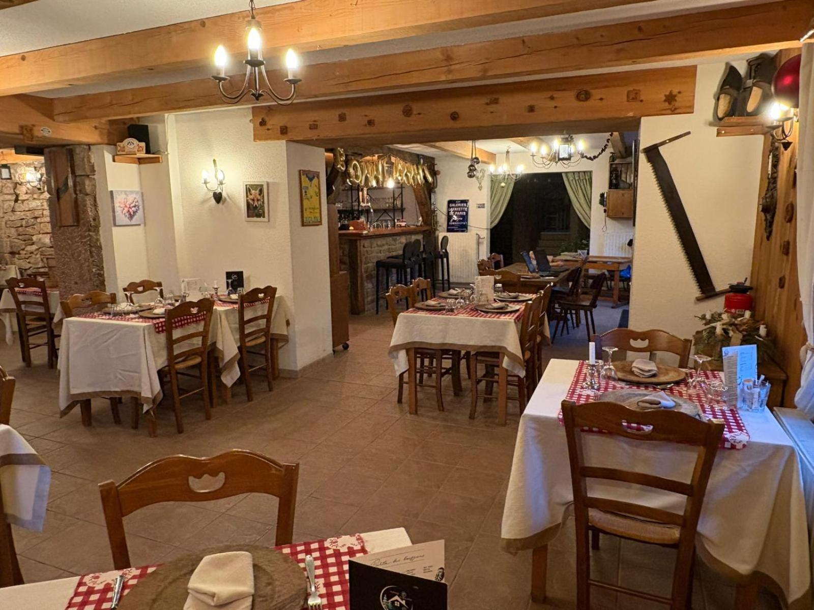 Auberge Du Ruxelier J&D Cheniménil Eksteriør bilde